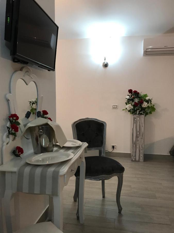 Le Rose Bed & Breakfast Nettuno Exterior foto