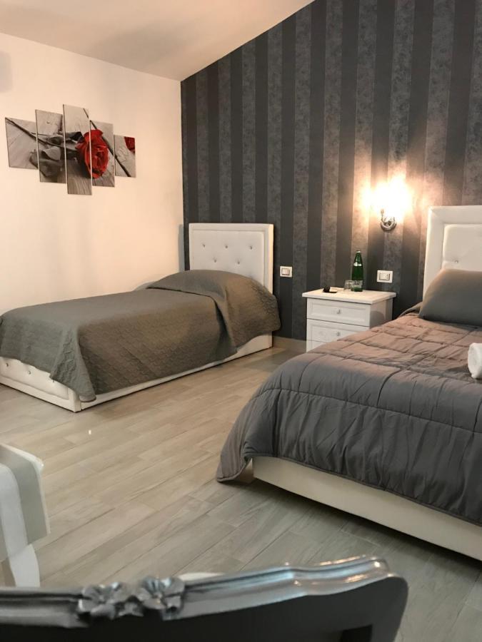 Le Rose Bed & Breakfast Nettuno Exterior foto
